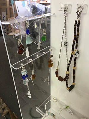 Jewelry POP Display